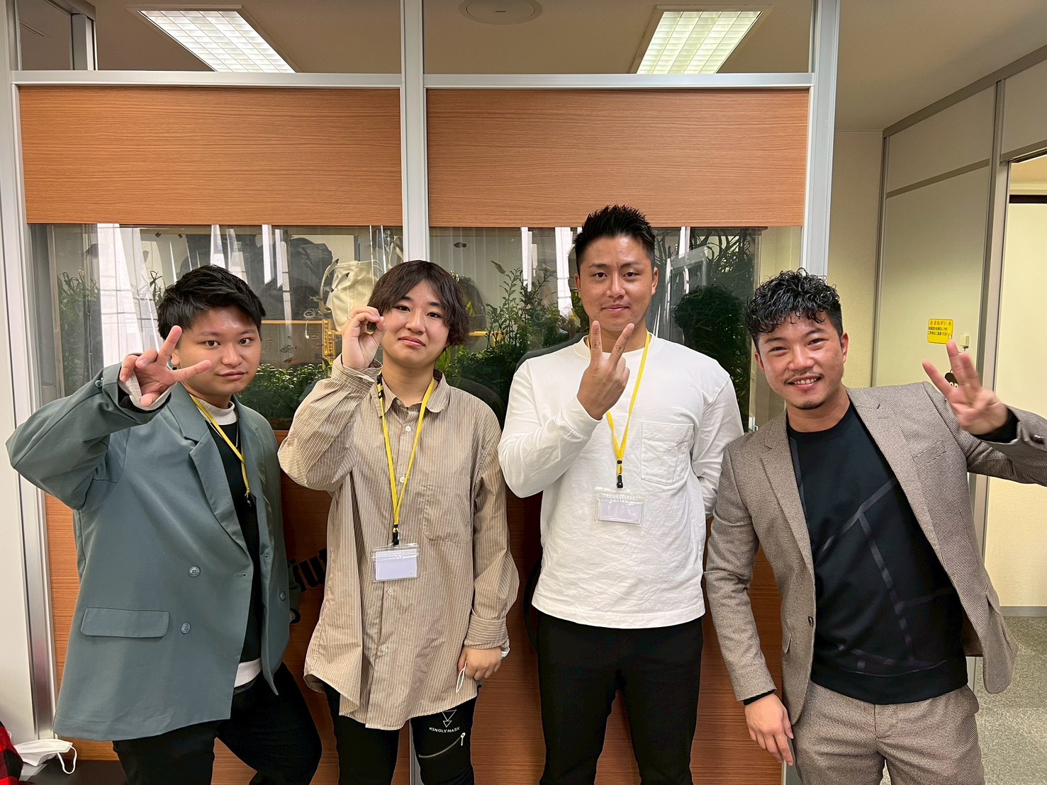 切磋琢磨する仲間